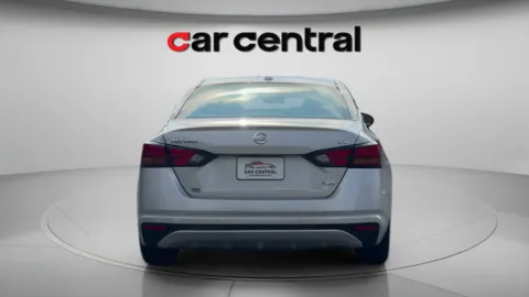 More photos of 2021 Nissan Altima 2.5 SV at Car Central Wallingford, CT