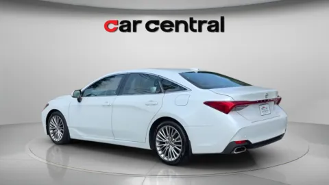 Another view of 2019 Toyota Avalon Limited for sale in Wallingford, CT at Car Central Wallingford