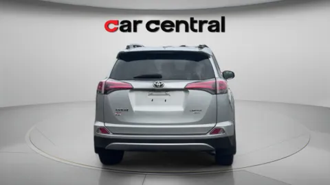 More photos of 2018 Toyota RAV4 Limited at Car Central Wallingford, CT