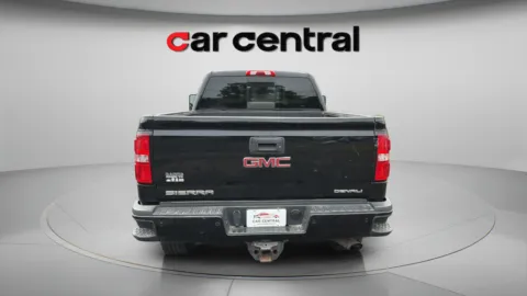 More photos of 2019 GMC Sierra 2500 HD Denali at Car Central Wallingford, CT
