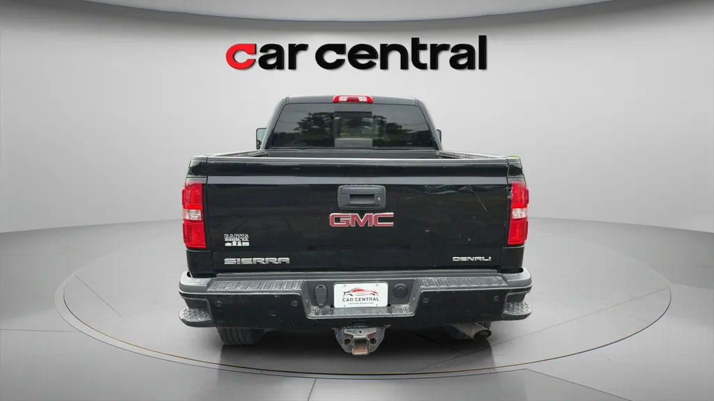 More photos of 2019 GMC Sierra 2500 HD Denali at Car Central Wallingford, CT
