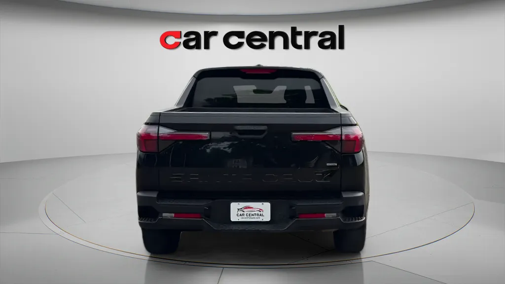 More photos of 2022 Hyundai Santa Cruz SEL at Car Central Wallingford, CT