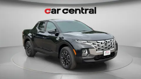 More photos of 2022 Hyundai Santa Cruz SEL at Car Central Wallingford, CT