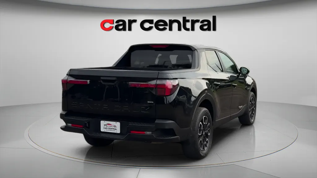 More photos of 2022 Hyundai Santa Cruz SEL at Car Central Wallingford, CT