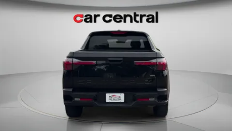 More photos of 2022 Hyundai Santa Cruz SEL at Car Central Wallingford, CT