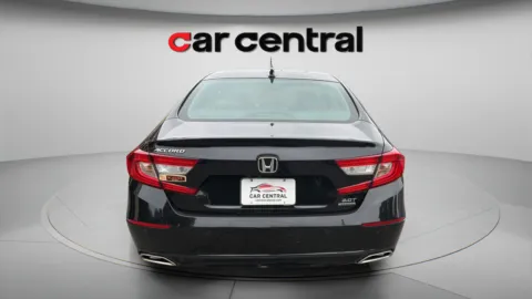More photos of 2021 Honda Accord Touring 2.0T at Car Central Wallingford, CT