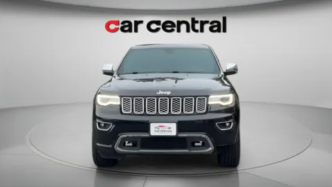 Photos of 2018 Jeep Grand Cherokee Overland for sale in Wallingford, CT at Car Central Wallingford