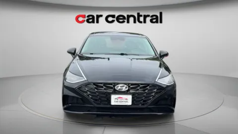 Photos of 2023 Hyundai Sonata SEL for sale in Wallingford, CT at Car Central Wallingford