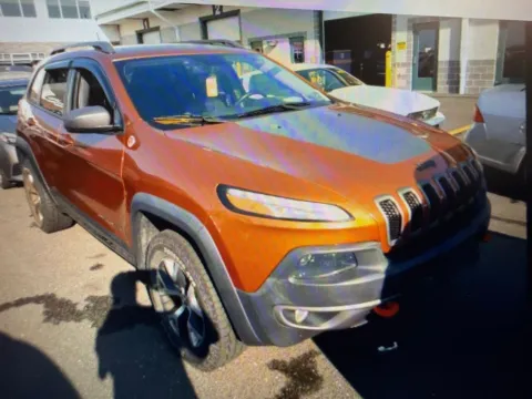 Photos of 2015 Jeep Cherokee Trailhawk for sale in Wallingford, CT at Car Central Wallingford