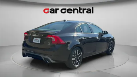 More photos of 2017 Volvo S60 T5 Dynamic at Car Central Wallingford, CT
