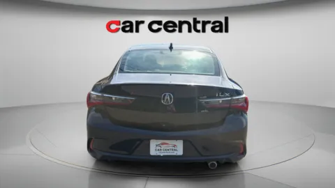 More photos of 2020 Acura ILX Premium Package at Car Central Wallingford, CT