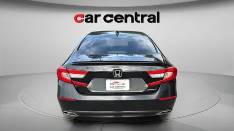 More photos of 2020 Honda Accord Sport at Car Central Wallingford, CT
