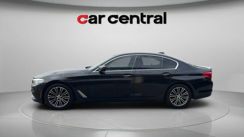 Photos of 2017 BMW 5 Series 540i xDrive for sale in Wallingford, CT at Car Central Wallingford