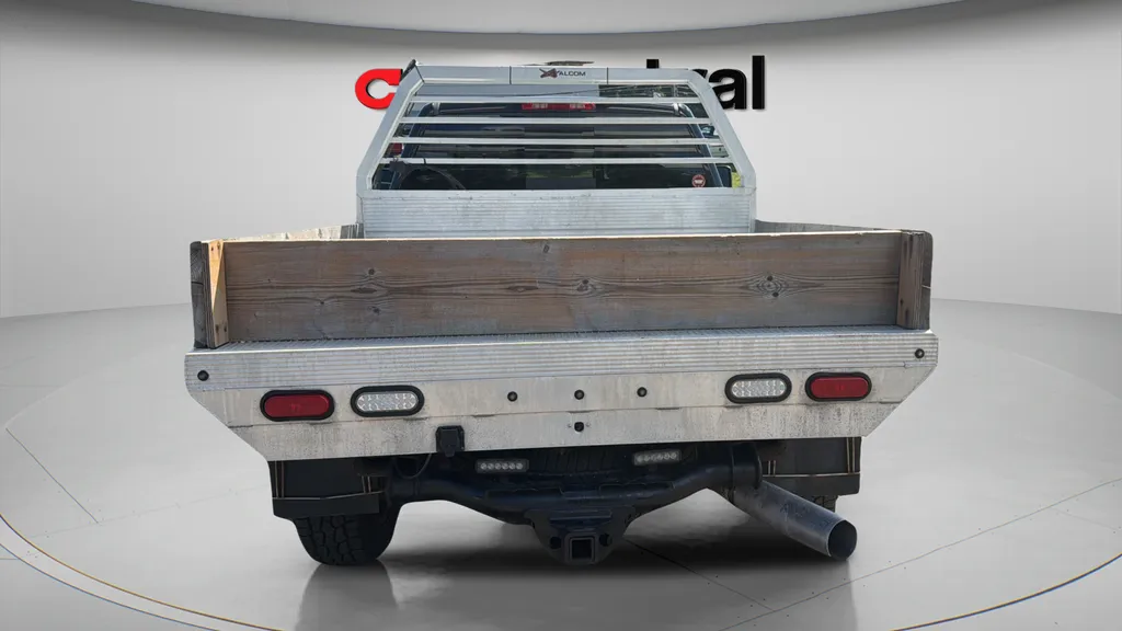 More photos of 2018 Chevrolet Silverado 2500 HD High Country at Car Central Wallingford, CT