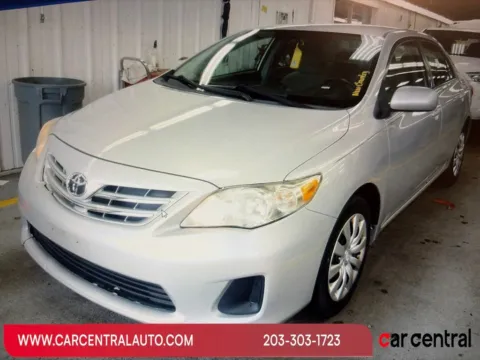 Silver 2013 Toyota Corolla LE for sale in Wallingford, CT