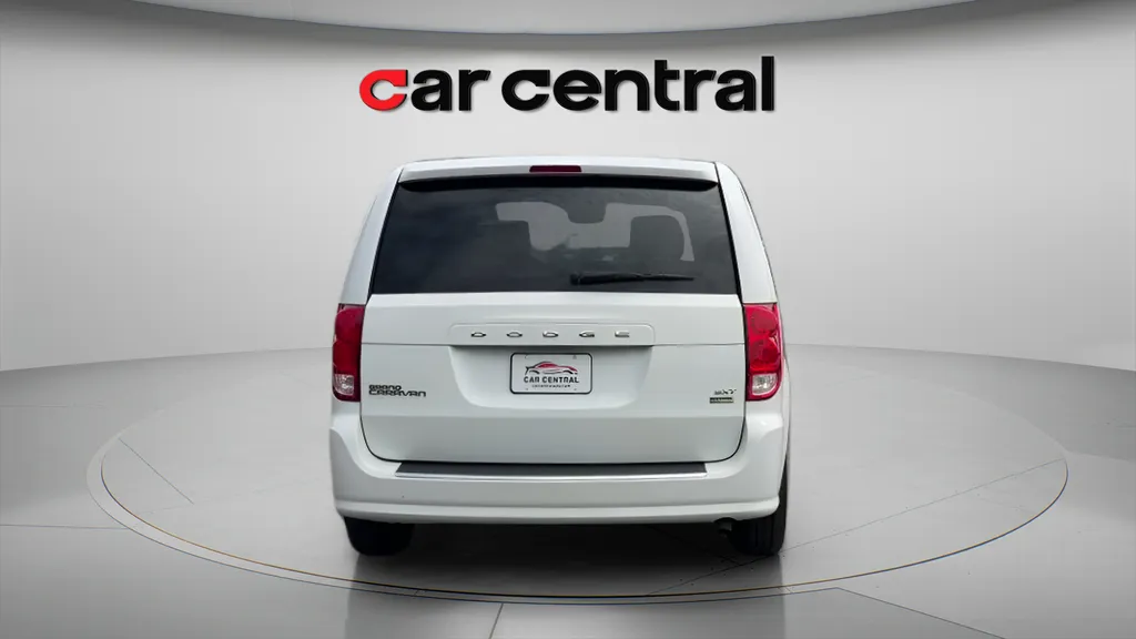 More photos of 2016 Dodge Grand Caravan SXT at Car Central Wallingford, CT