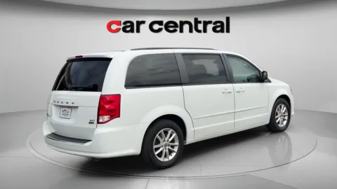 More photos of 2016 Dodge Grand Caravan SXT at Car Central Wallingford, CT