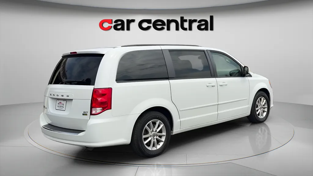 More photos of 2016 Dodge Grand Caravan SXT at Car Central Wallingford, CT