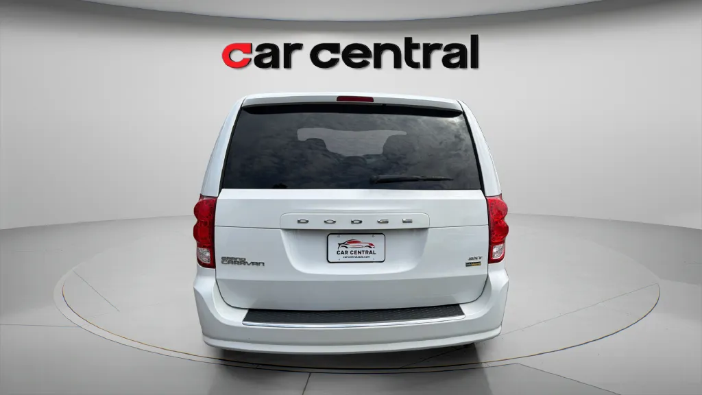 More photos of 2016 Dodge Grand Caravan SXT at Car Central Wallingford, CT