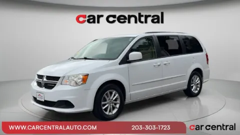 White 2016 Dodge Grand Caravan SXT for sale in Wallingford, CT