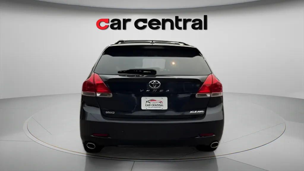 More photos of 2015 Toyota Venza XLE at Car Central Wallingford, CT