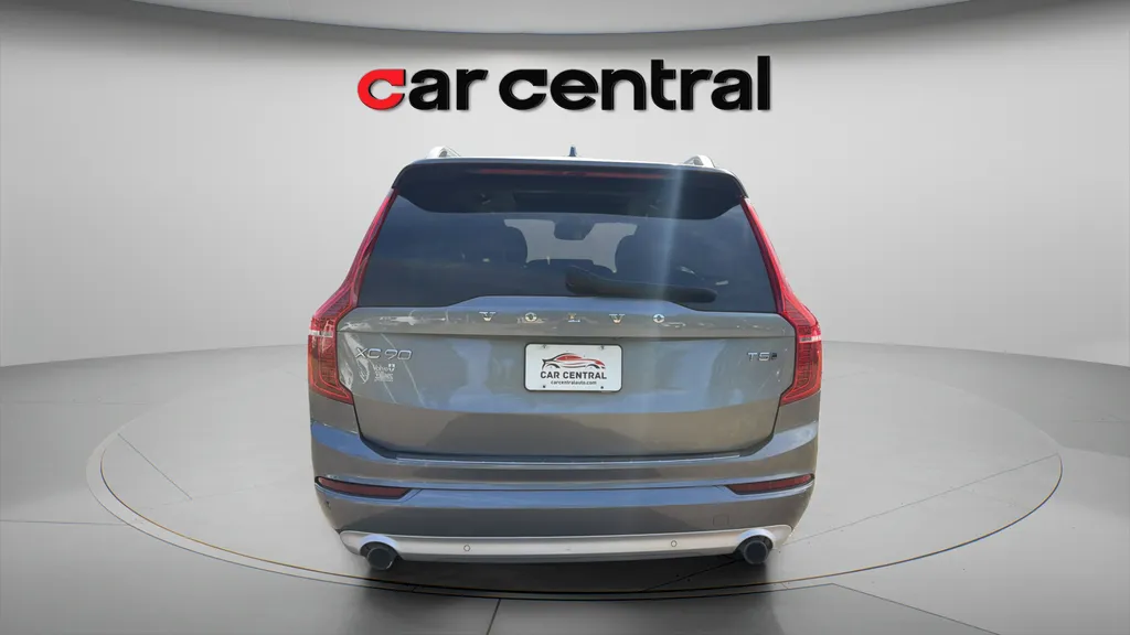 More photos of 2019 Volvo XC90 T5 Momentum at Car Central Wallingford, CT
