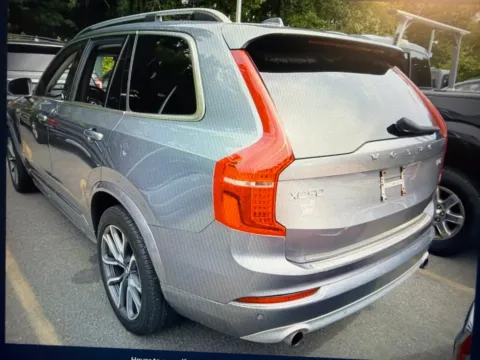 More photos of 2019 Volvo XC90 T5 Momentum at Car Central Wallingford, CT