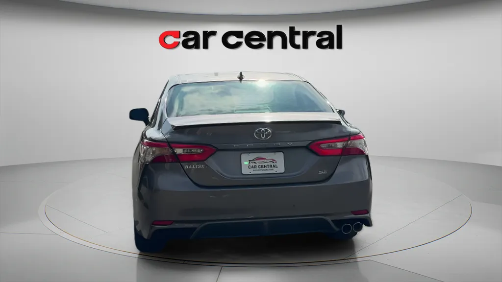 More photos of 2018 Toyota Camry SE at Car Central Wallingford, CT