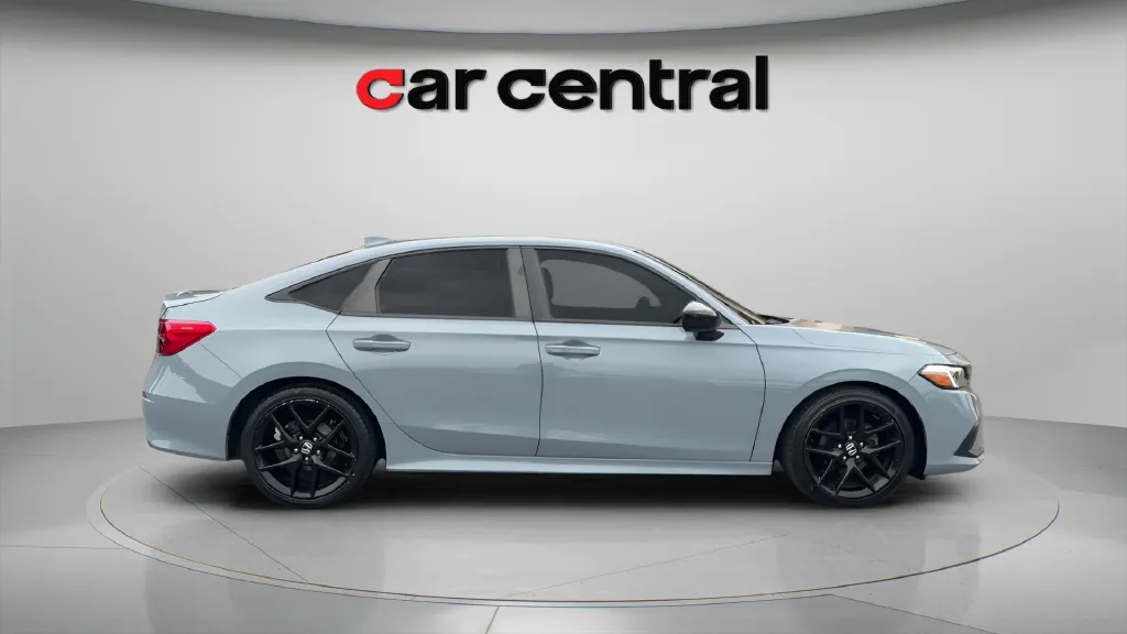 More photos of 2022 Honda Civic Sport at Car Central Wallingford, CT