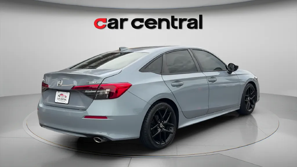 More photos of 2022 Honda Civic Sport at Car Central Wallingford, CT