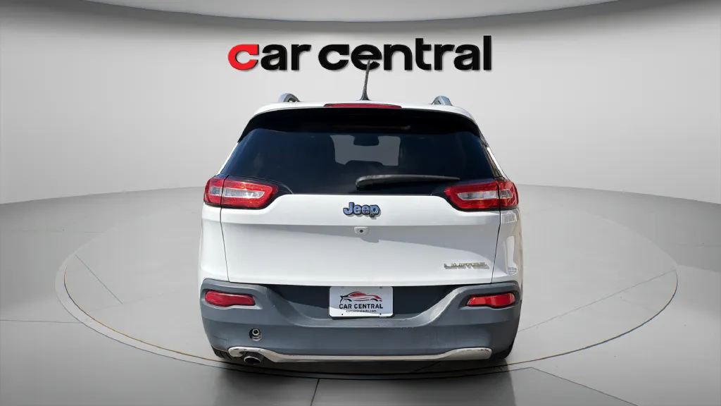 More photos of 2015 Jeep Cherokee Limited at Car Central Wallingford, CT