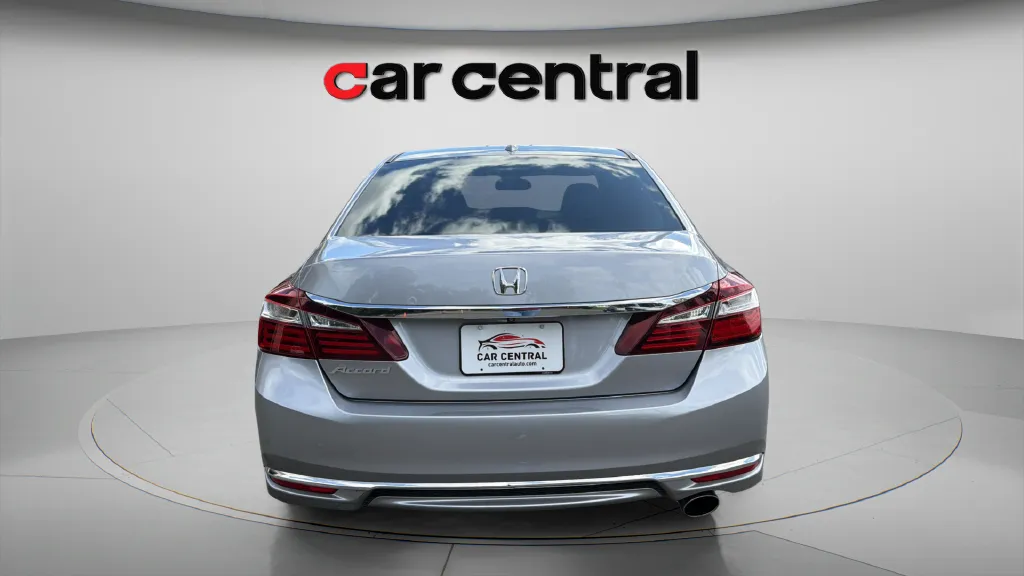 More photos of 2017 Honda Accord EX-L at Car Central Wallingford, CT