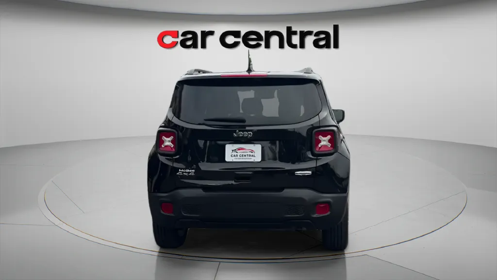More photos of 2021 Jeep Renegade Latitude at Car Central Wallingford, CT