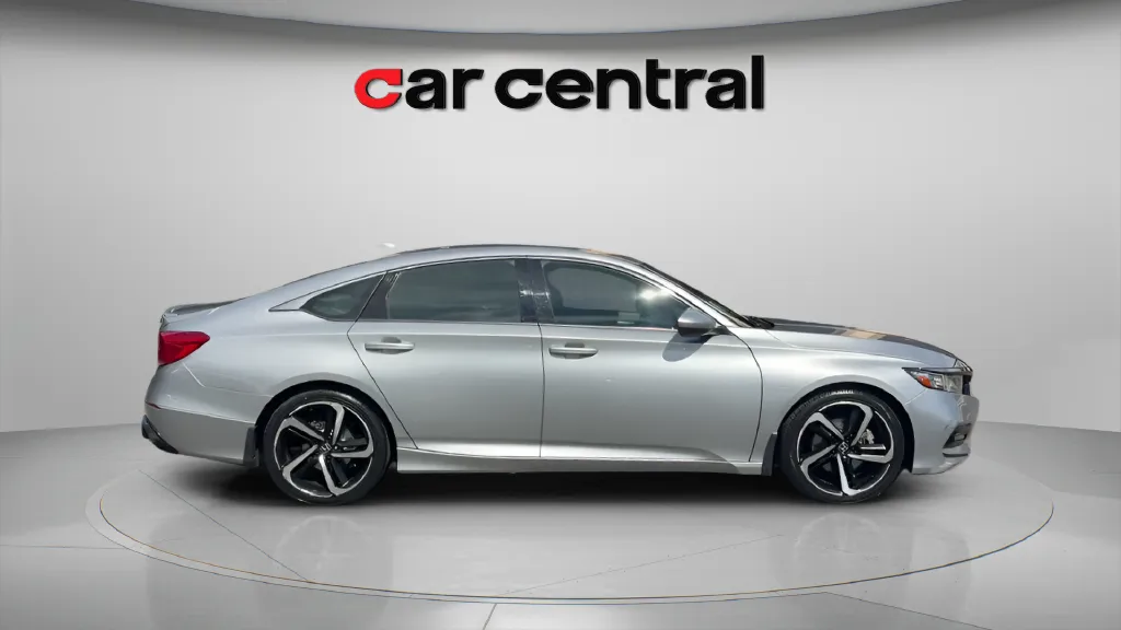 More photos of 2019 Honda Accord Sport at Car Central Wallingford, CT