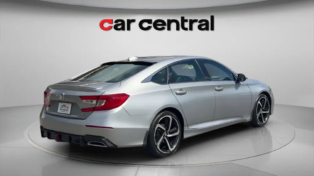 More photos of 2019 Honda Accord Sport at Car Central Wallingford, CT