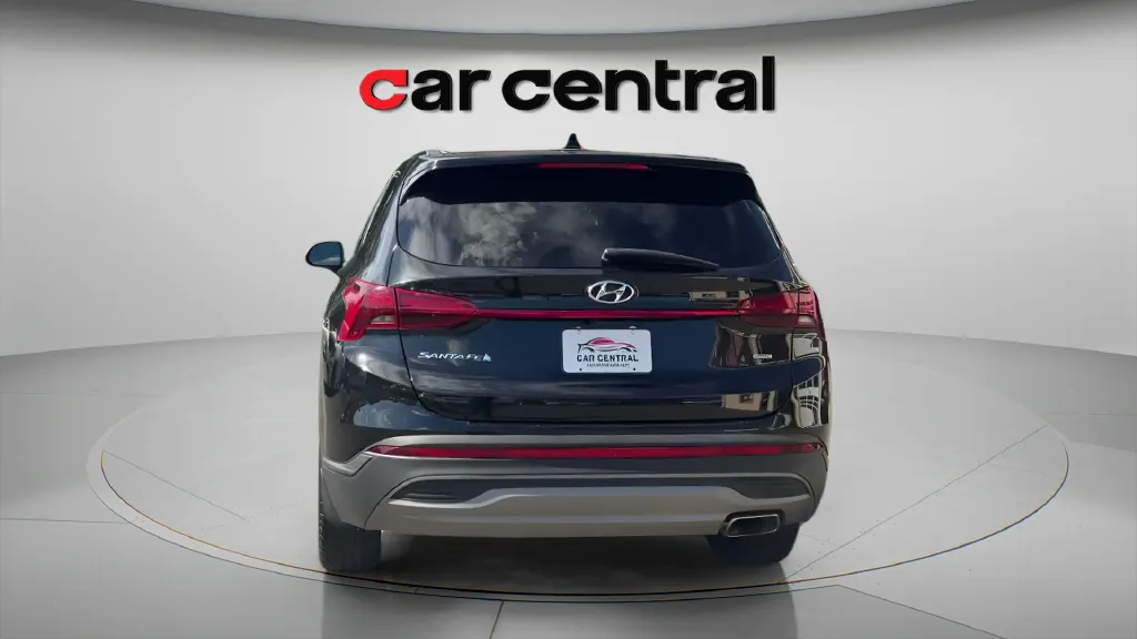 More photos of 2022 Hyundai Santa Fe SE at Car Central Wallingford, CT