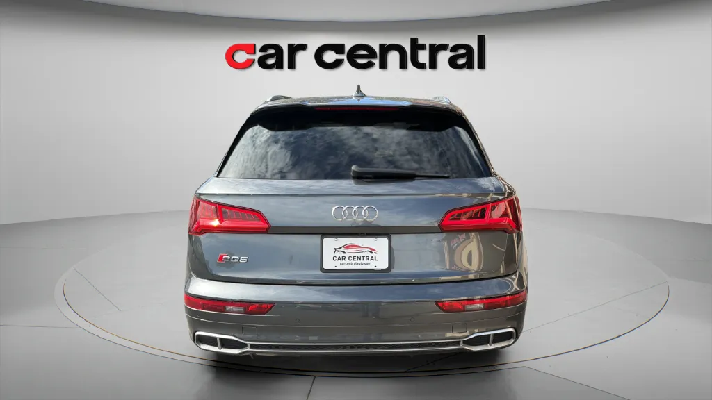 More photos of 2018 Audi SQ5 3.0T Prestige at Car Central Wallingford, CT