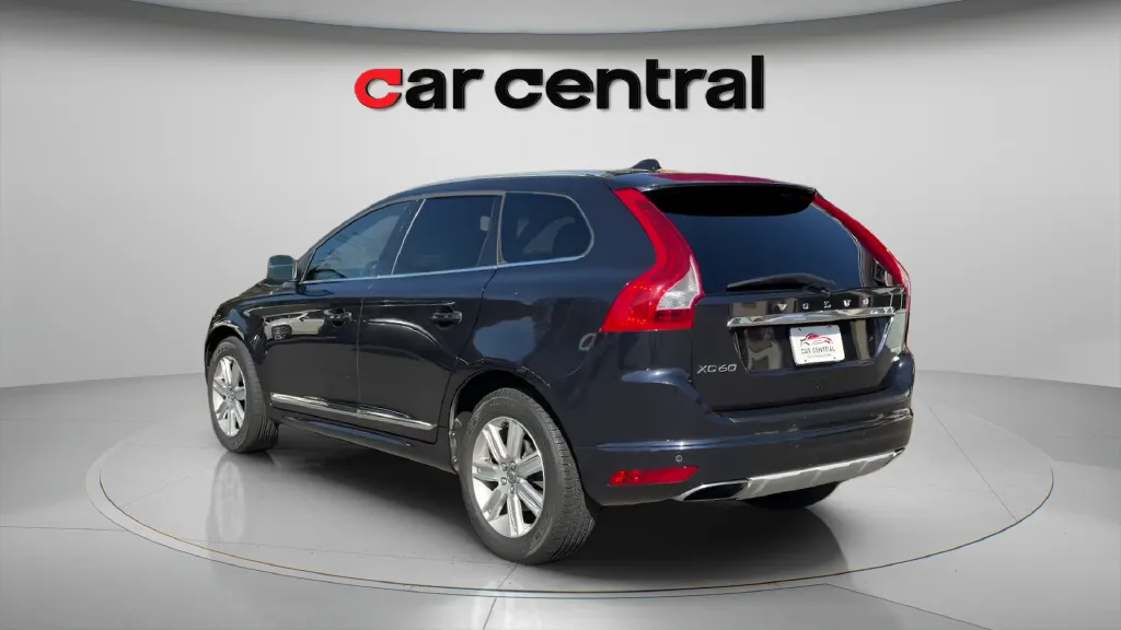Another view of 2016 Volvo XC60 T6 for sale in Wallingford, CT at Car Central Wallingford