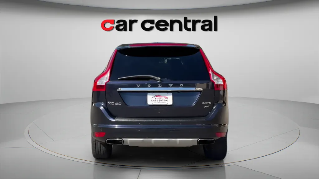 More photos of 2016 Volvo XC60 T6 at Car Central Wallingford, CT