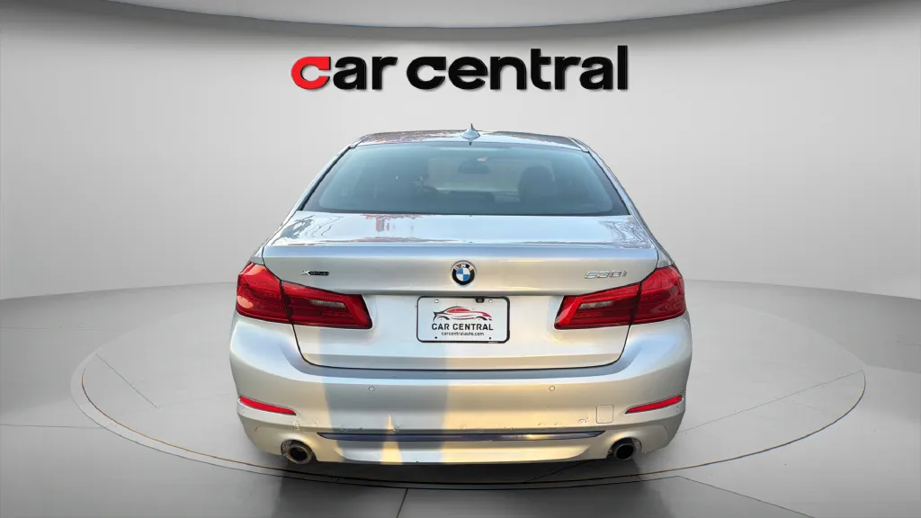 More photos of 2020 BMW 5 Series 530i xDrive at Car Central Wallingford, CT
