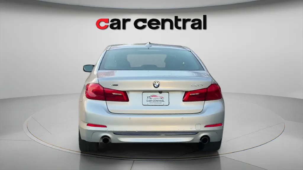 More photos of 2020 BMW 5 Series 530i xDrive at Car Central Wallingford, CT