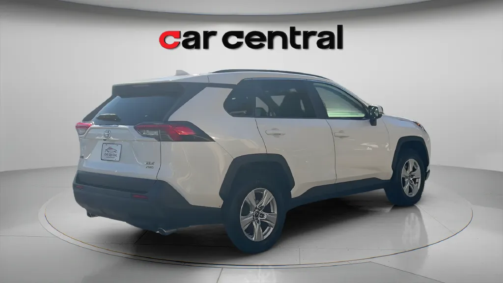 More photos of 2019 Toyota RAV4 XLE at Car Central Wallingford, CT