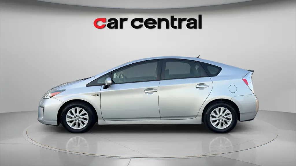 Photos of 2014 Toyota Prius Plug-in for sale in Wallingford, CT at Car Central Wallingford