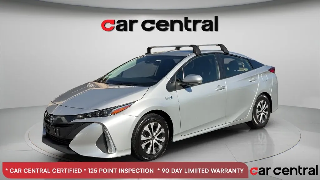 Silver 2021 Toyota Prius Prime LE for sale in Wallingford, CT