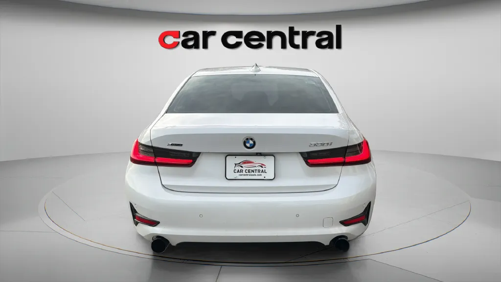 More photos of 2021 BMW 3 Series 330i xDrive at Car Central Wallingford, CT