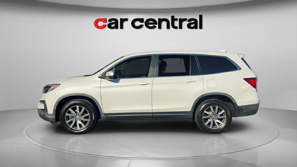 Photos of 2020 Honda Pilot EX-L for sale in Wallingford, CT at Car Central Wallingford