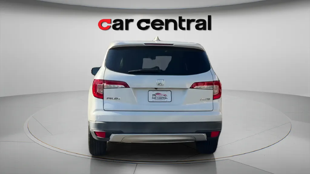 More photos of 2020 Honda Pilot EX-L at Car Central Wallingford, CT