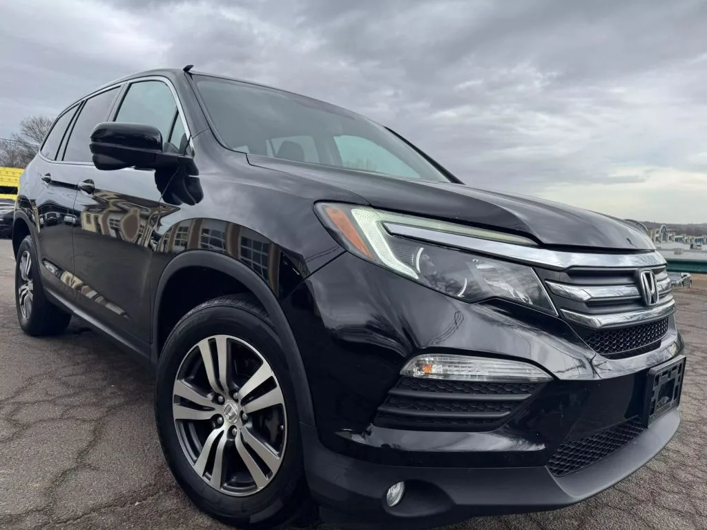 2016 Honda Pilot EX-L Sport Utility 4D for sale in Wallingford, CT