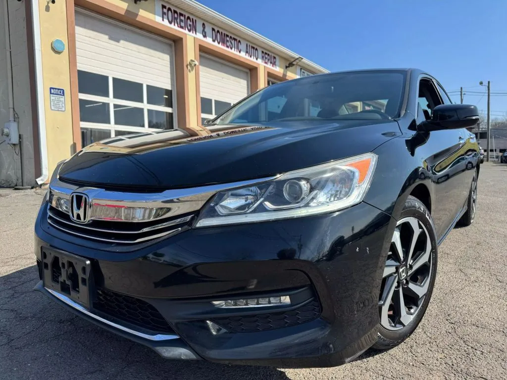 Used 2016 Honda Accord EX Sedan 4D for sale in Wallingford, CT at