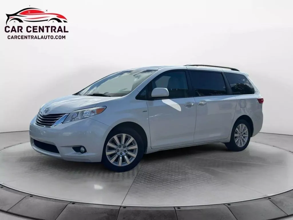 2016 Toyota Sienna XLE Minivan 4D for sale in Wallingford, CT